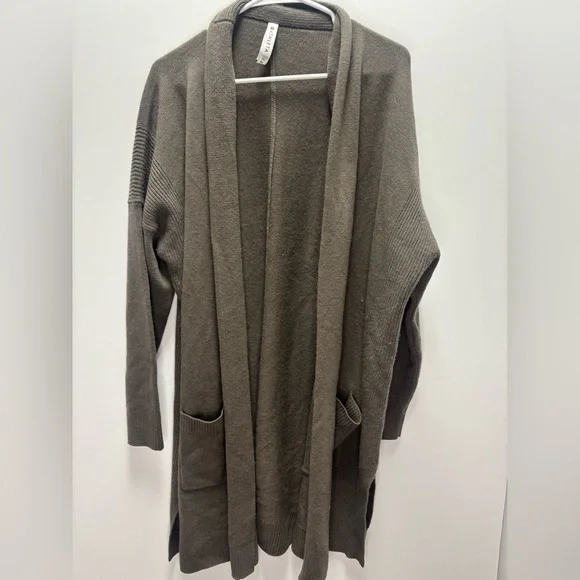 Athleta Spirit Wool Cashmere Blend Wrap Cardigan Brown Size XL - Picture 2 of 6